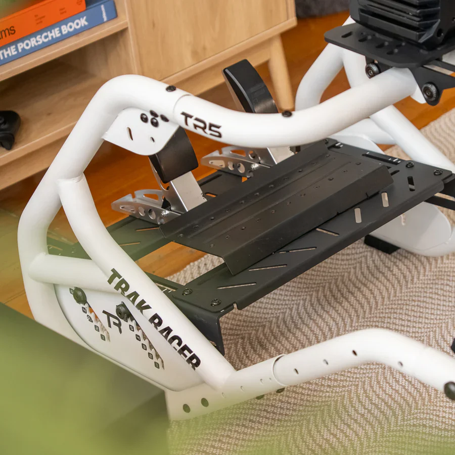 TR5 Flight Simulator with Mount