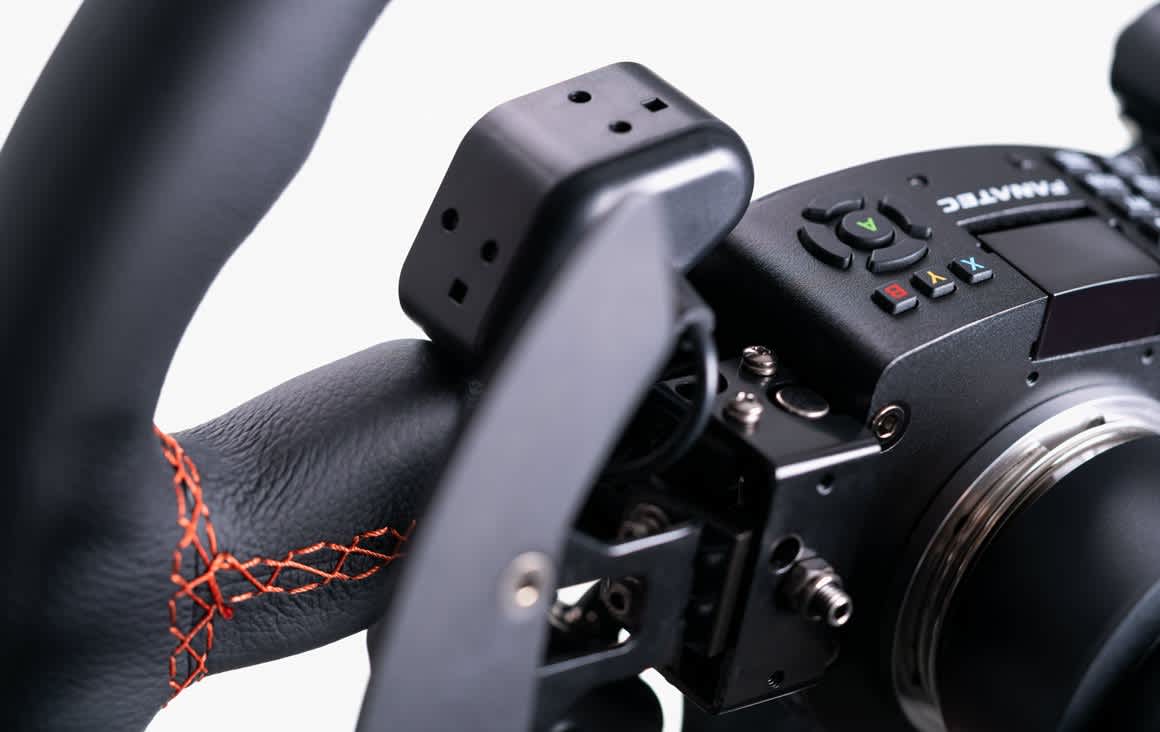 DESIGNED FOR FANATEC HUBS